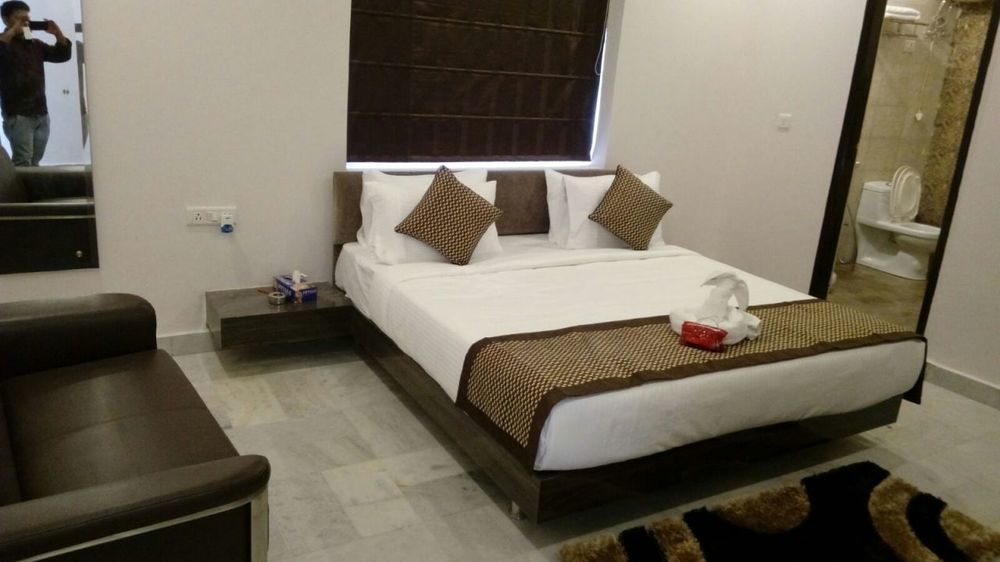 Red Carpet Hotels Noida Exterior foto